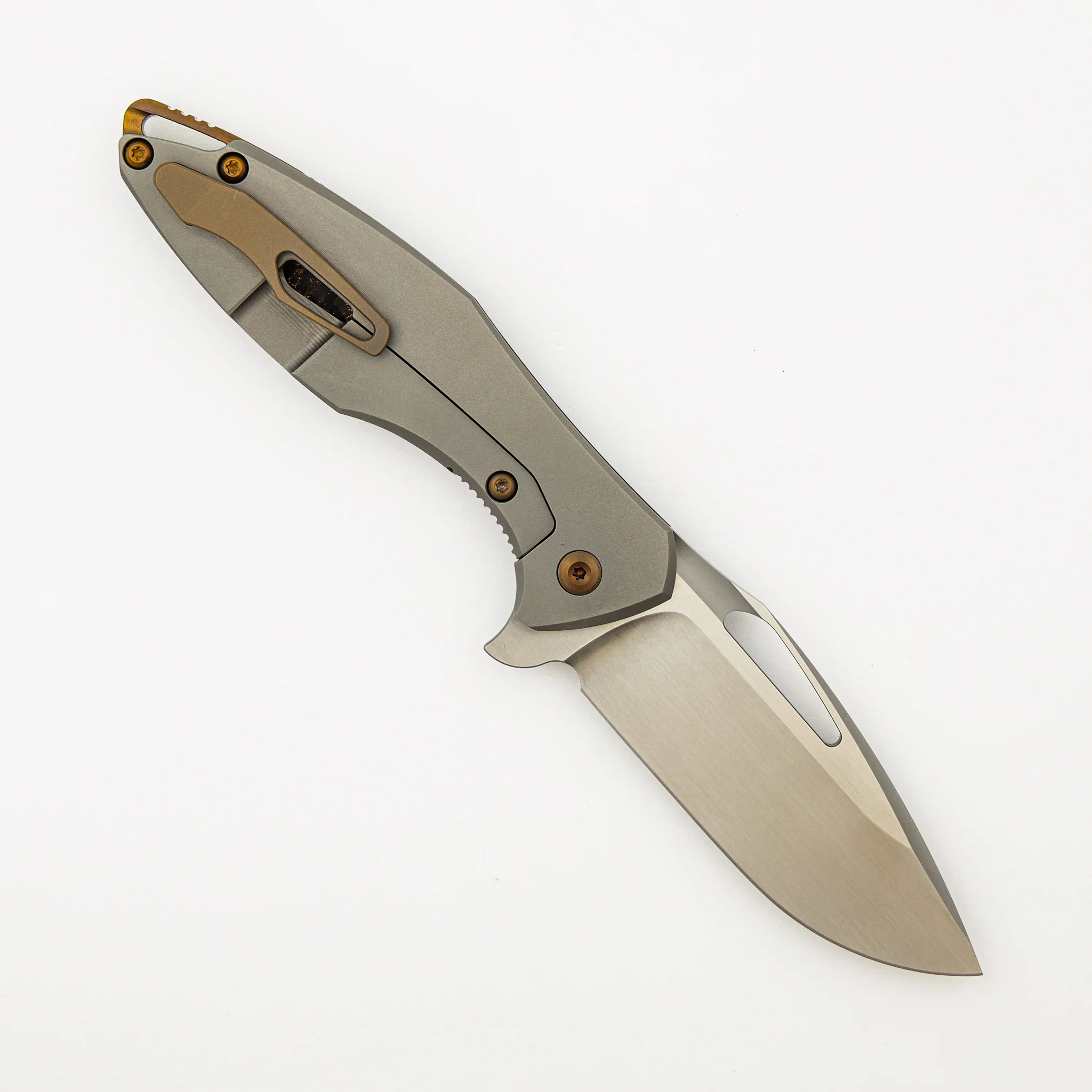 Arius - Gen. 2 - Titanium/Copper Carbon Fiber Handle - CTS-XHP Blade - Image 2