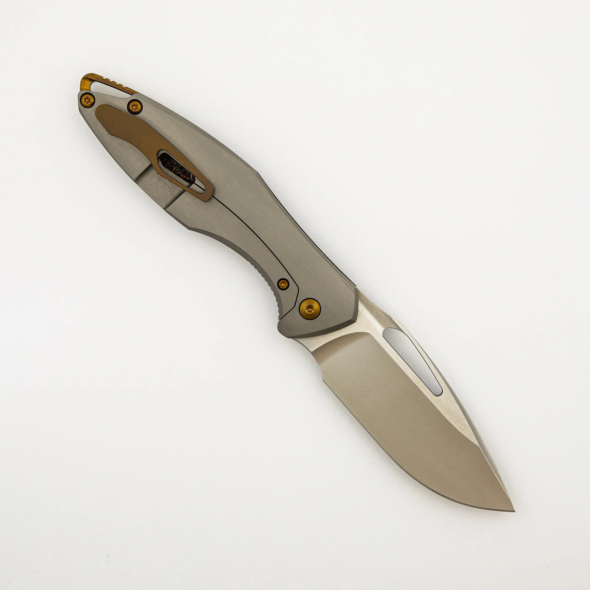 Arius - Non-Flipper - 2022 Blade Show Exclusive - Woven Copper Carbon Fiber Handle - Image 2
