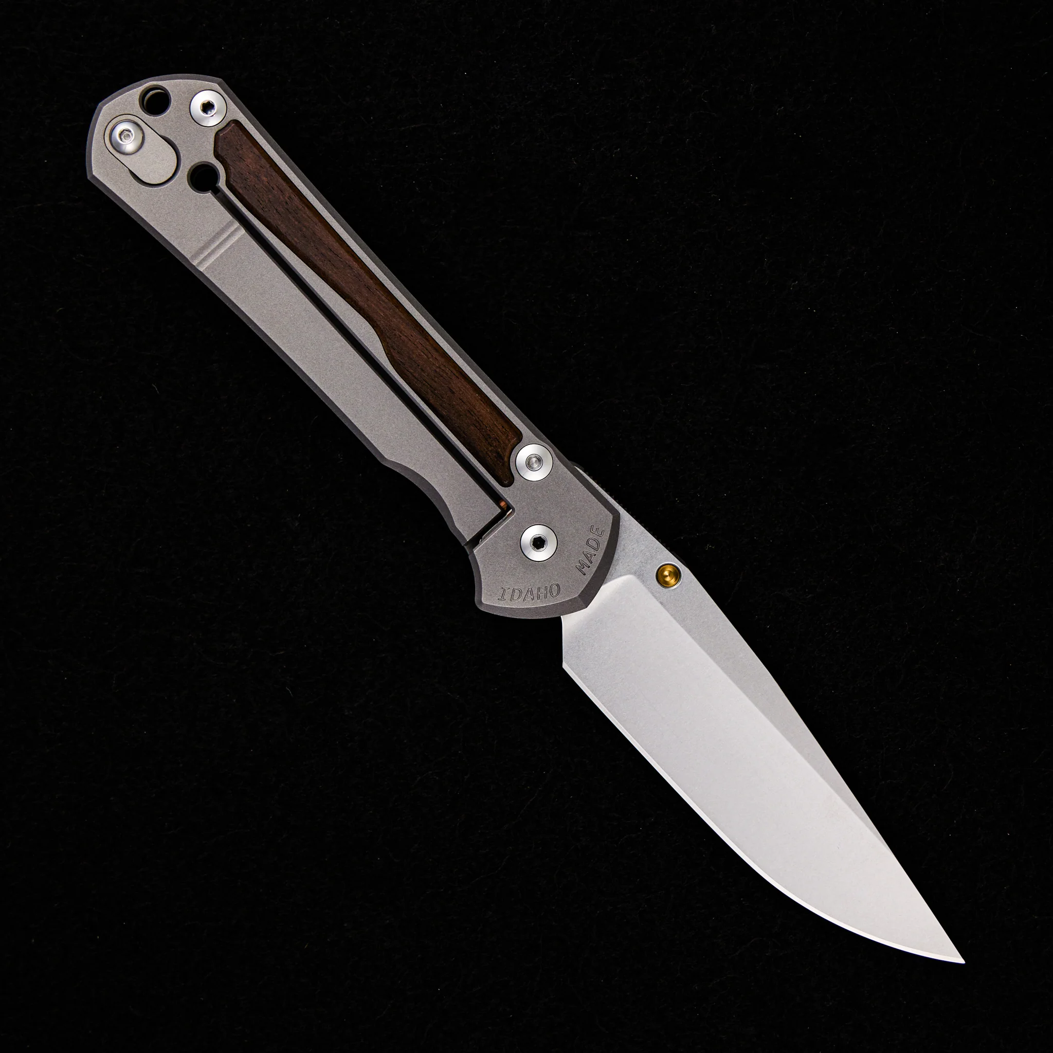 LARGE SEBENZA 31 MACASSAR INLAY – CPM S45VN BLADE – GOLD SINGLE THUMB LUG - Image 2