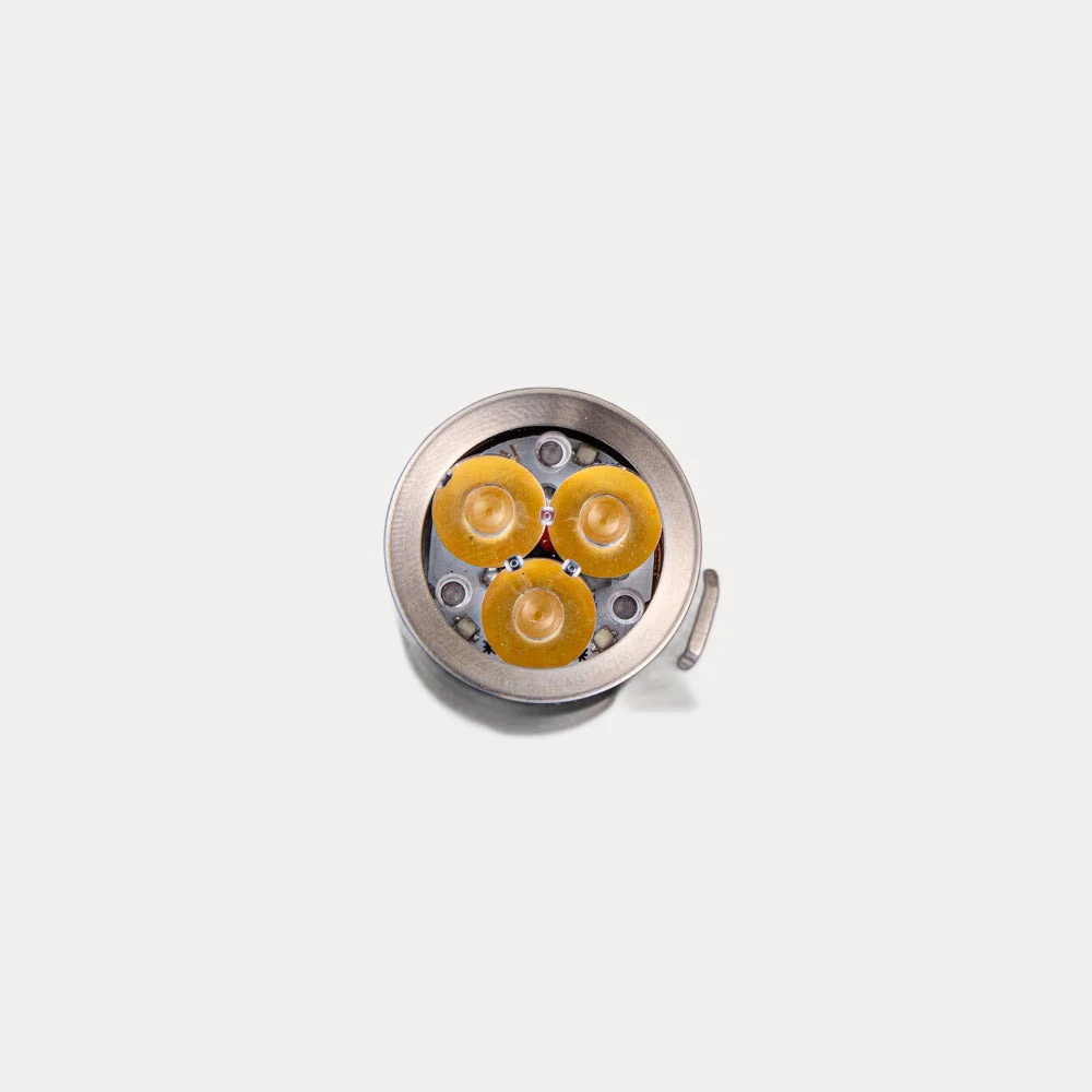 Huckleberry Flashlight ā Titanium - Image 3