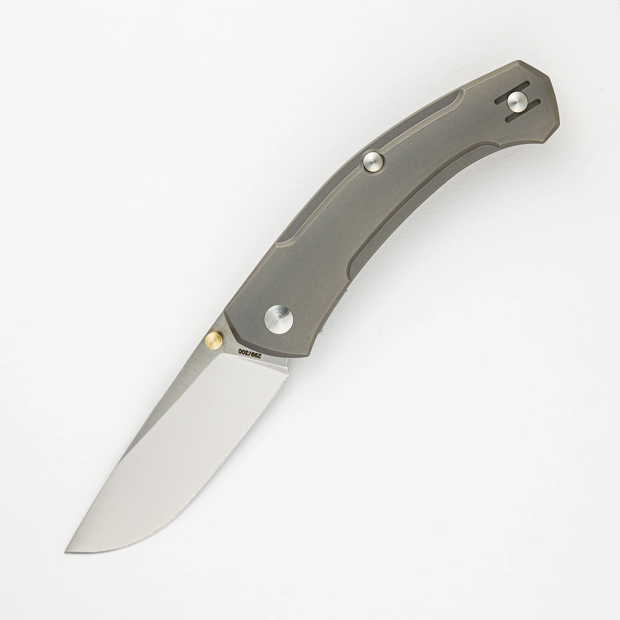 ACE Iona V2 - Titanium - Satin