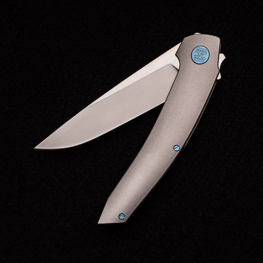 Model T – M390 BLADE W- SATIN FLATS – TI W- LIGHT BLUE - Image 3
