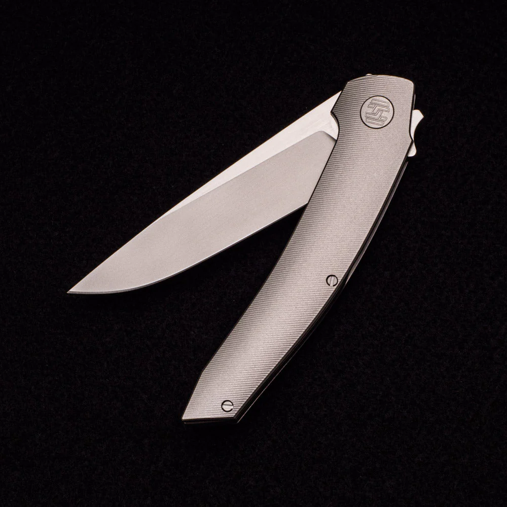 Model T – M390 BLADE W- SATIN FLATS – TI W- SILVER - Image 3