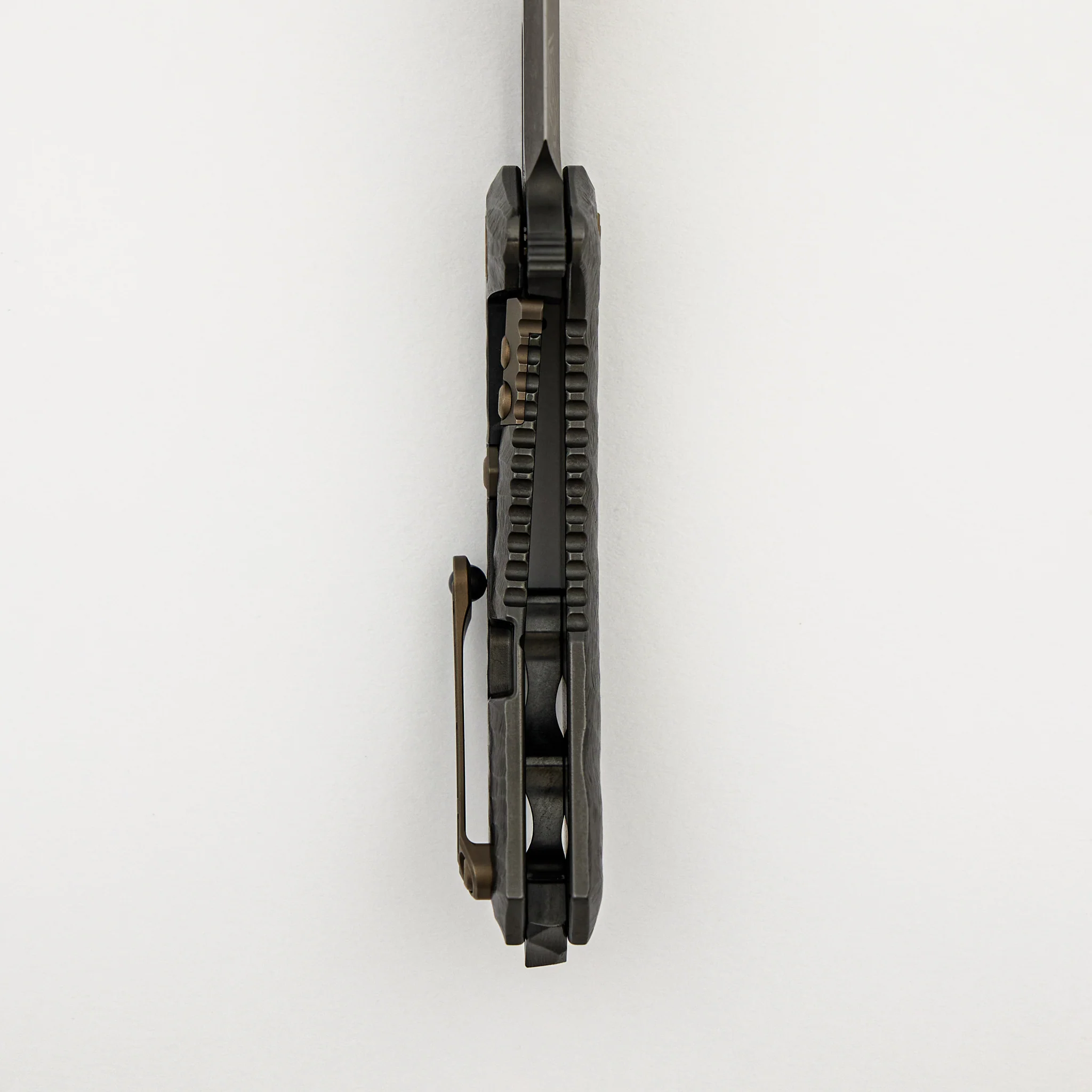 John Gray Collaboration Medusa Manual - Tanto DLC Blade - Rockec DLC Chassis - Bronze Hardware - S/N 004 - Image 6