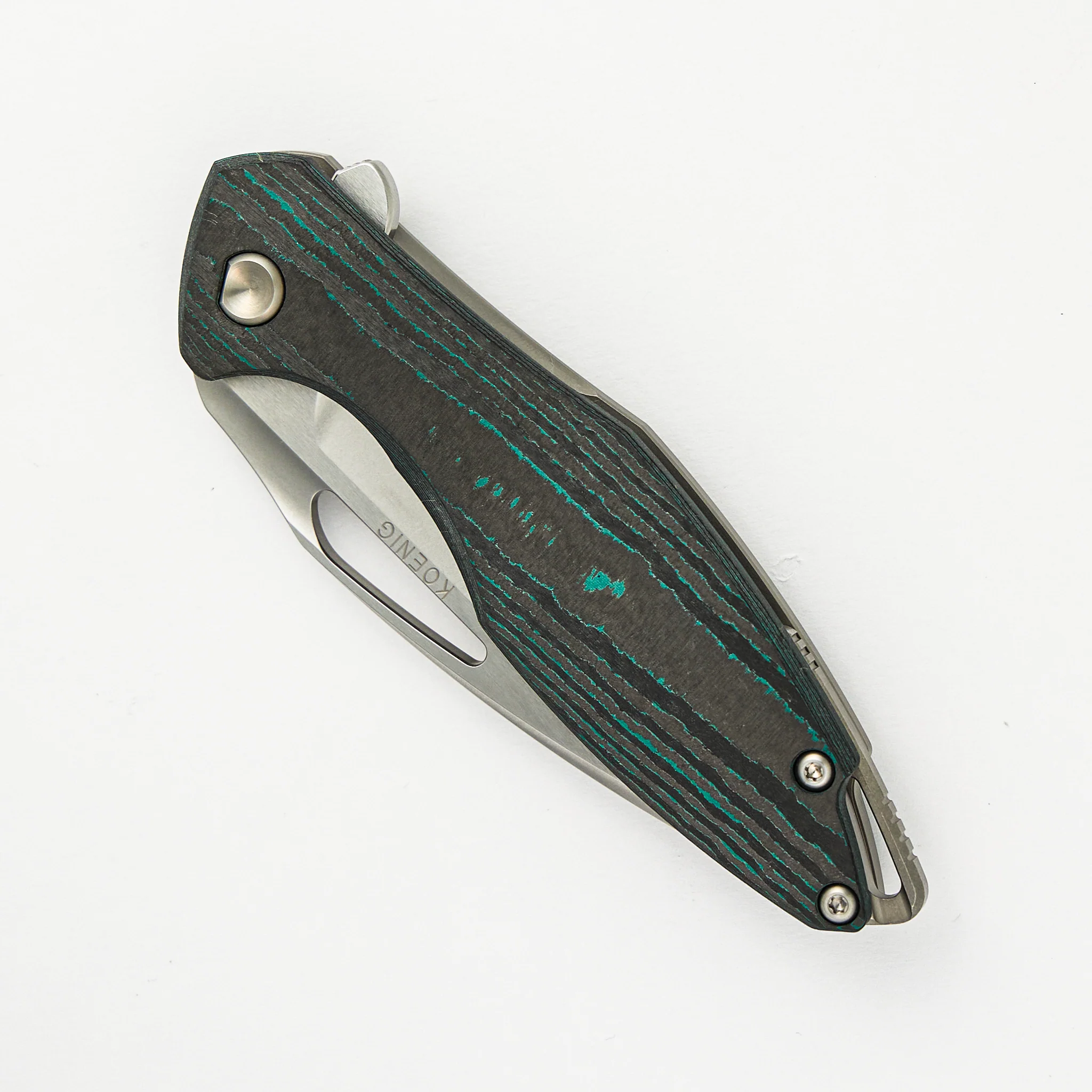 Arius - Titanium/Smooth Teal Camo Carbon Handle - M390 Blade - Image 3