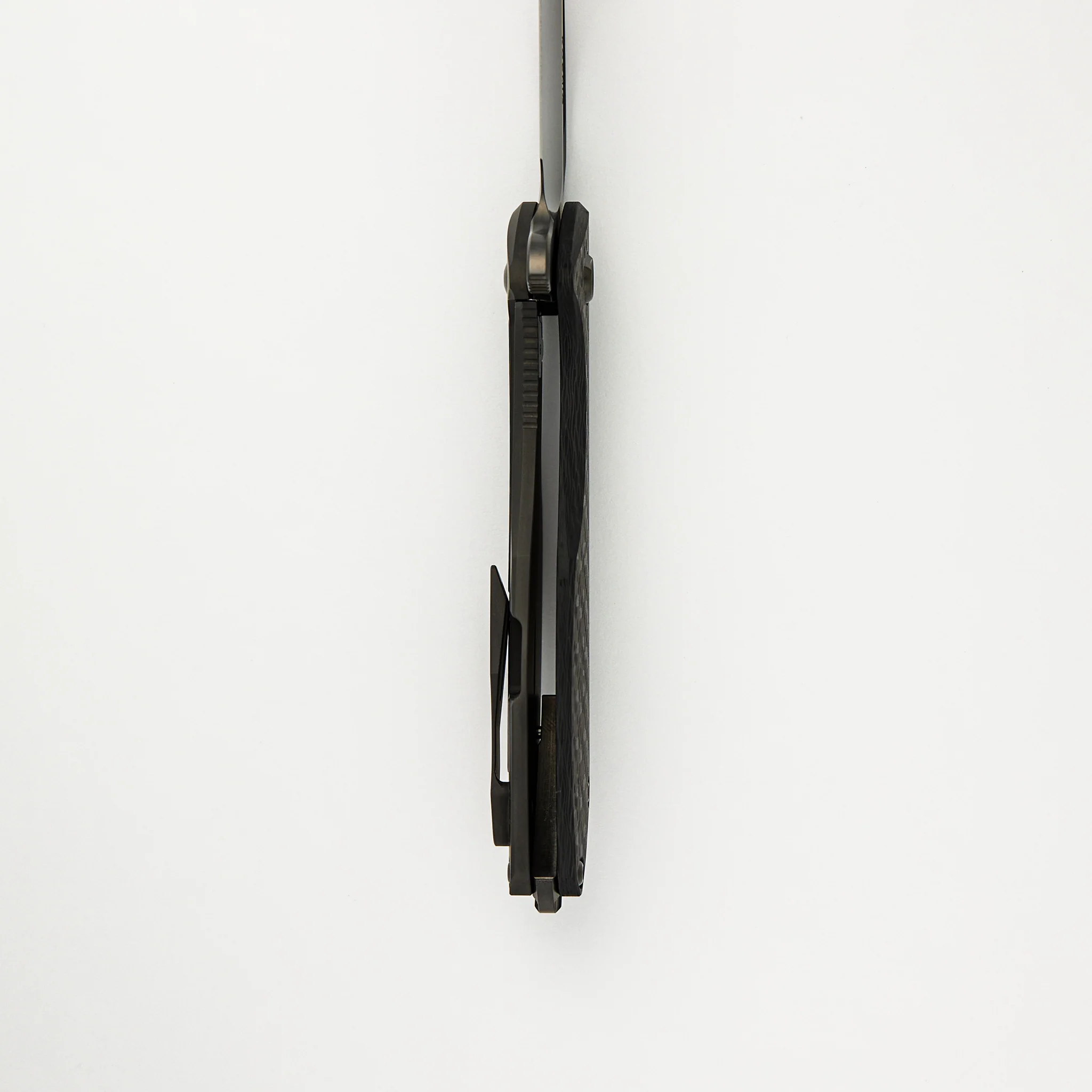 Arius - 2024 Blade Show Exclusive - Carbon Fiber/DLC Titanium Handle - DLC Brightwashed W/ Polished Flats MagnaCut Blade - Image 6
