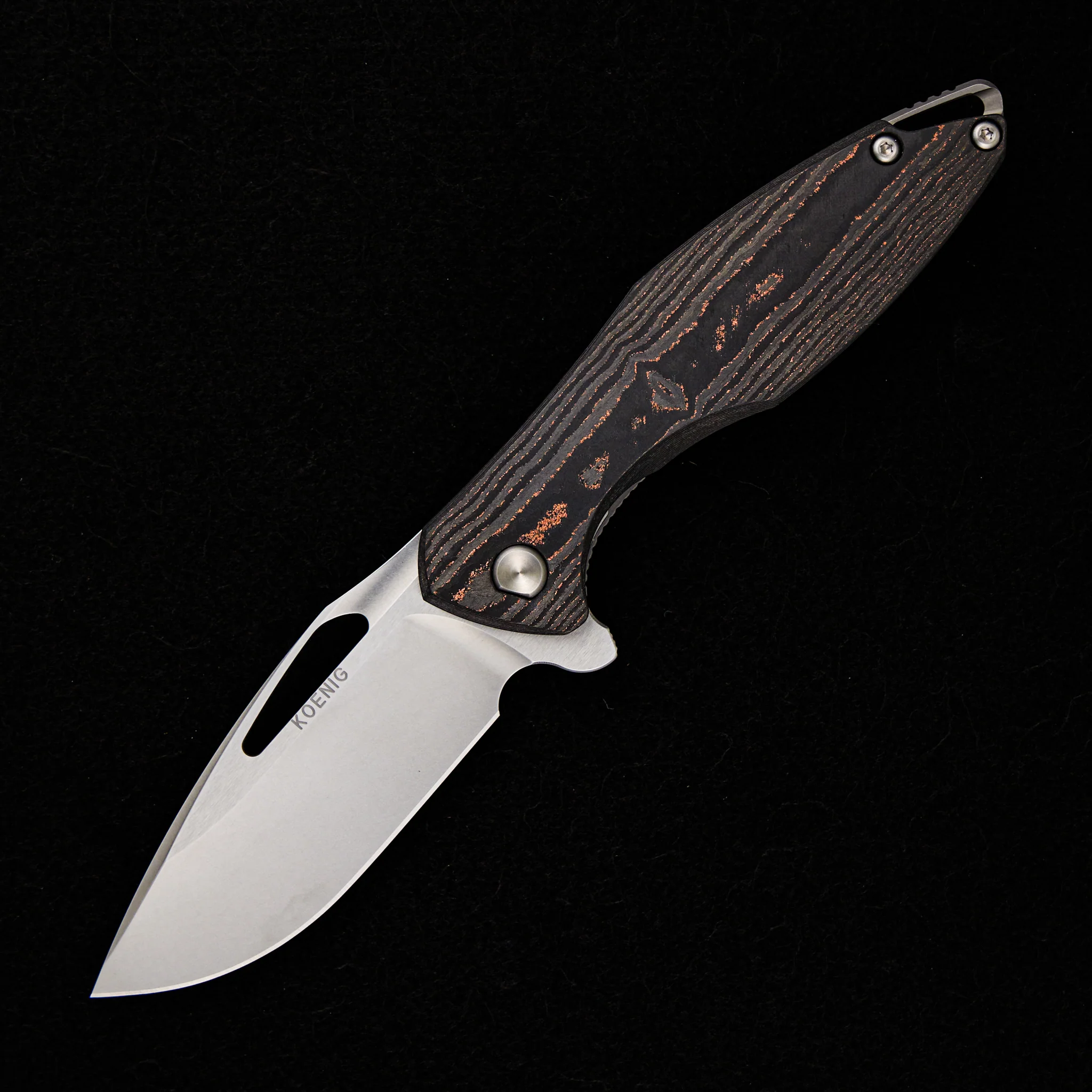 ARIUS – SMOOTH MARBLED COPPER CARBON FIBER / TITANIUM HANDLE – 20CV BLADE - Image 2