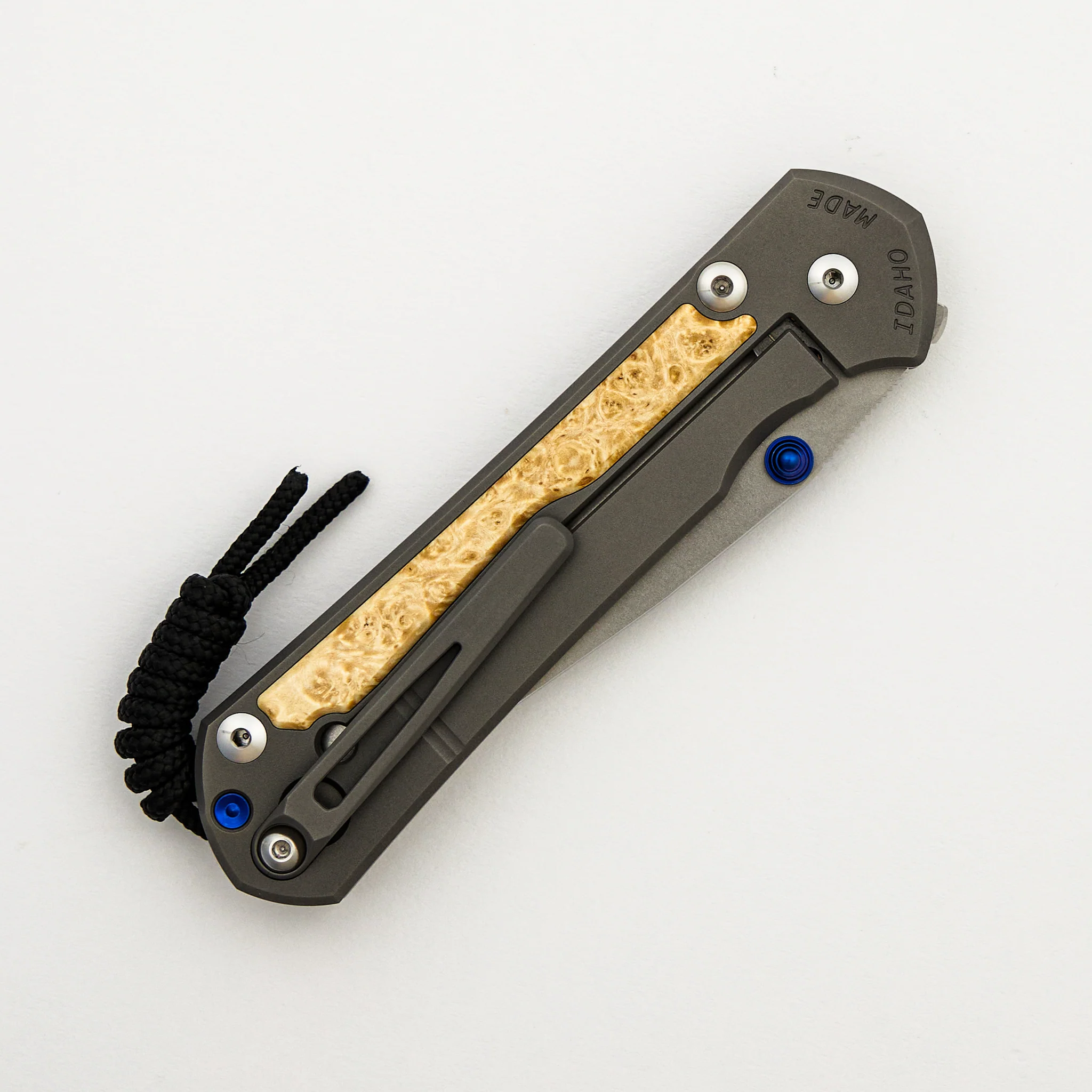 Large Sebenza 31 - Box Elder Inlay - Drop Point CPM MagnaCut Blade - MIM Clip - Blue Double Thumb Lugs - Image 4