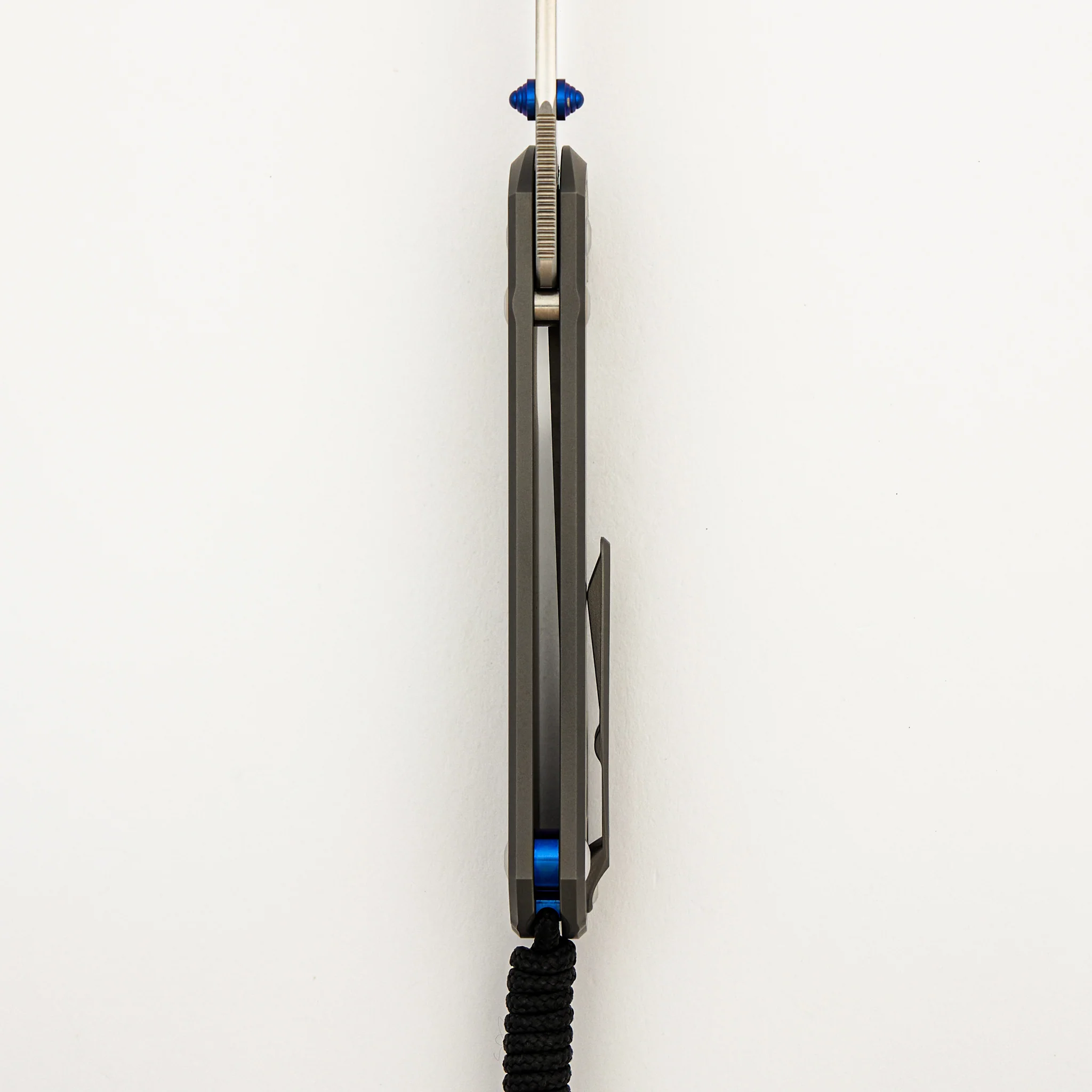 Large Sebenza 31 - Tanto CPM MagnaCut Blade - Glass Blasted - MIM Clip - Blue Double Lugs - Image 7