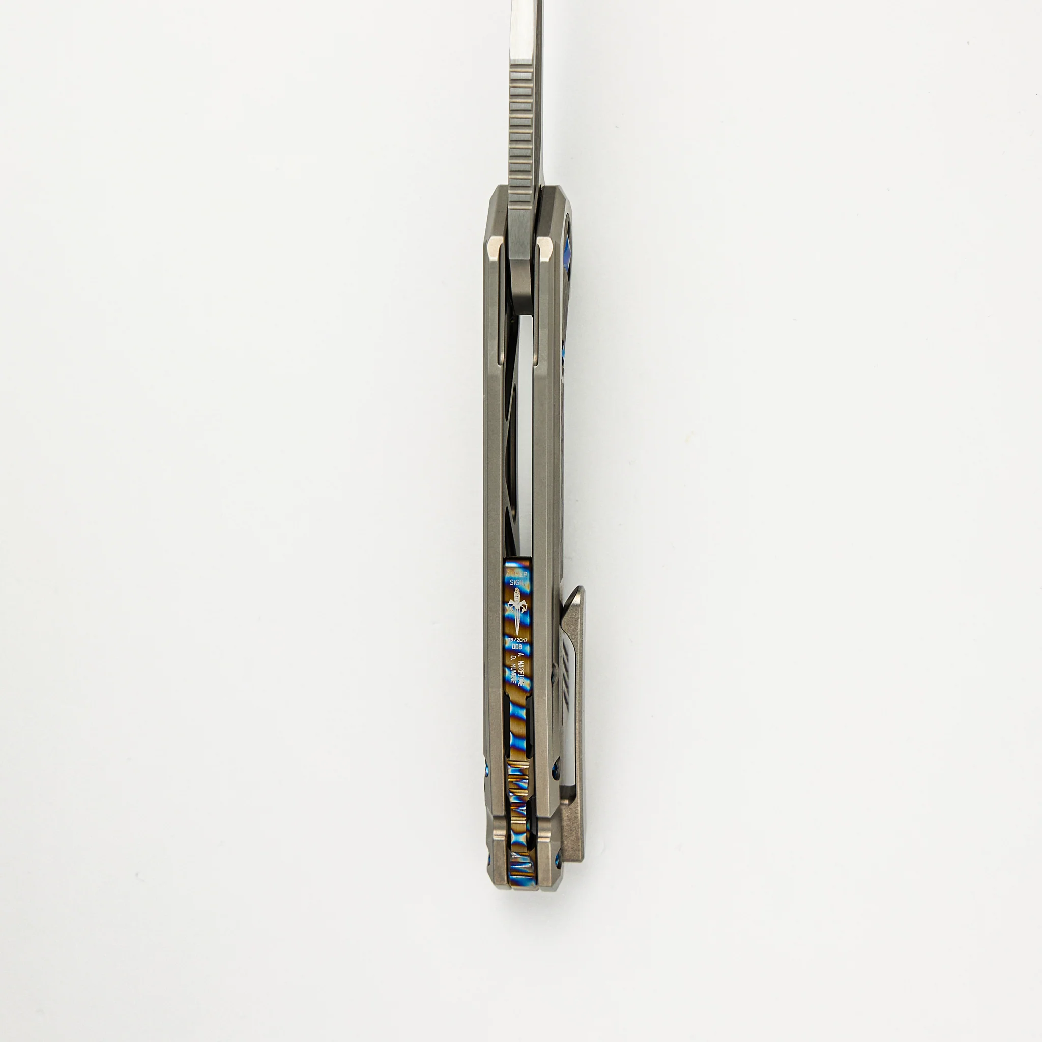 Marfione Custom Knives Super Sigil MK6 - Mirror Polish / Carbon Fiber Inlay M390 - Two-Tone Double Vapor Blast Ti W/ Carbon Fiber Inlay S/N 008 - Image 7