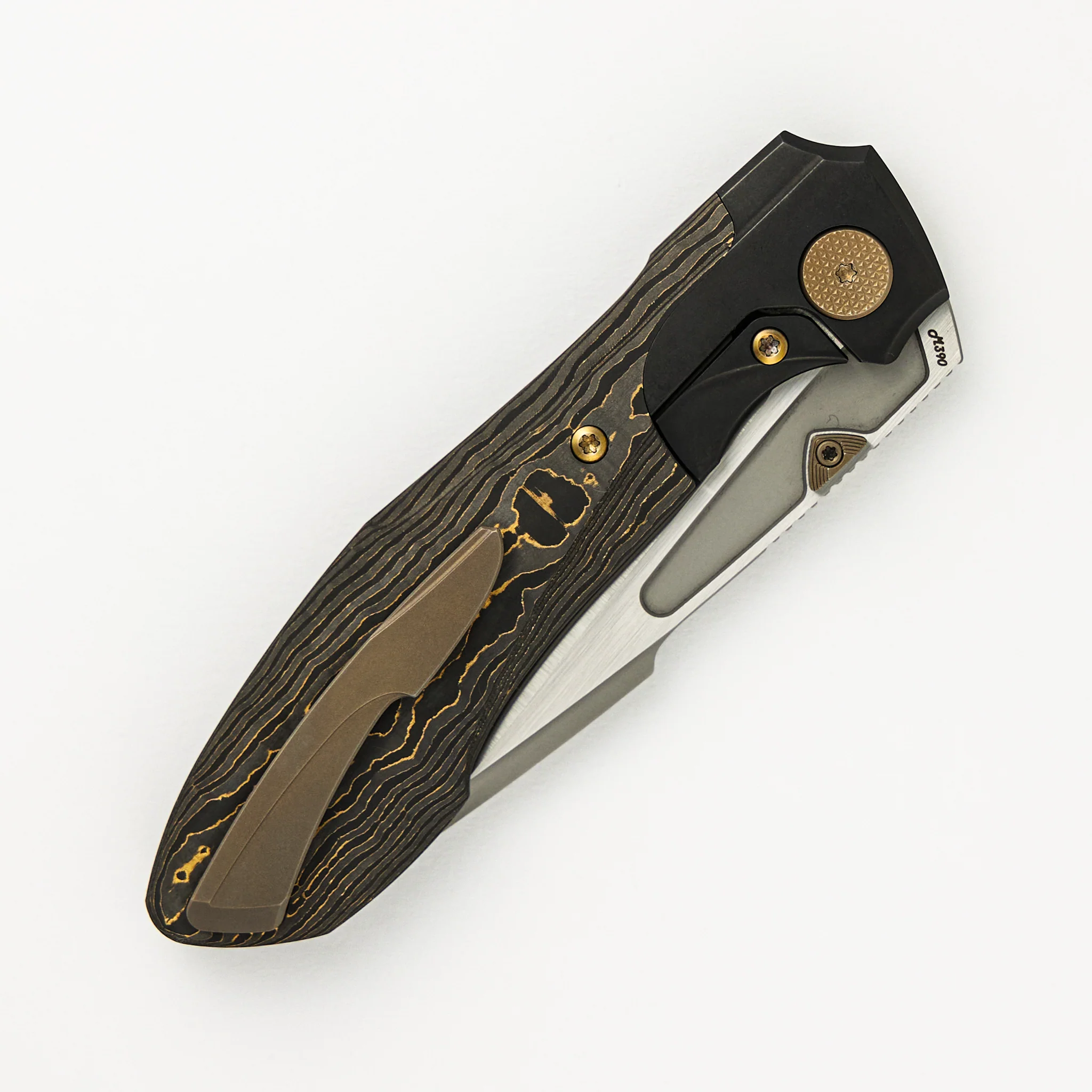 Voodoo - Black PVD/Light Stonewash Ti/Gold Camo Carbon Fiber Handle - Belt Satin M390 Blade - Image 4