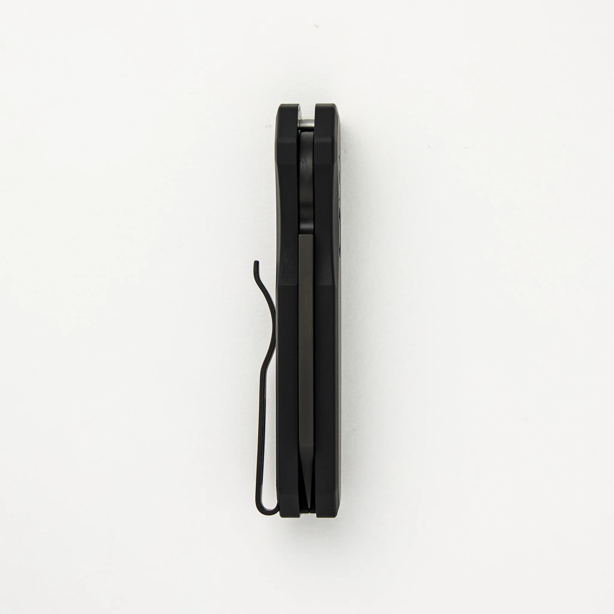 Runt 5 – Smooth Black Aluminum Handle – DLC Black Magnacut Reverse Tanto Blade – R5403 - Image 5