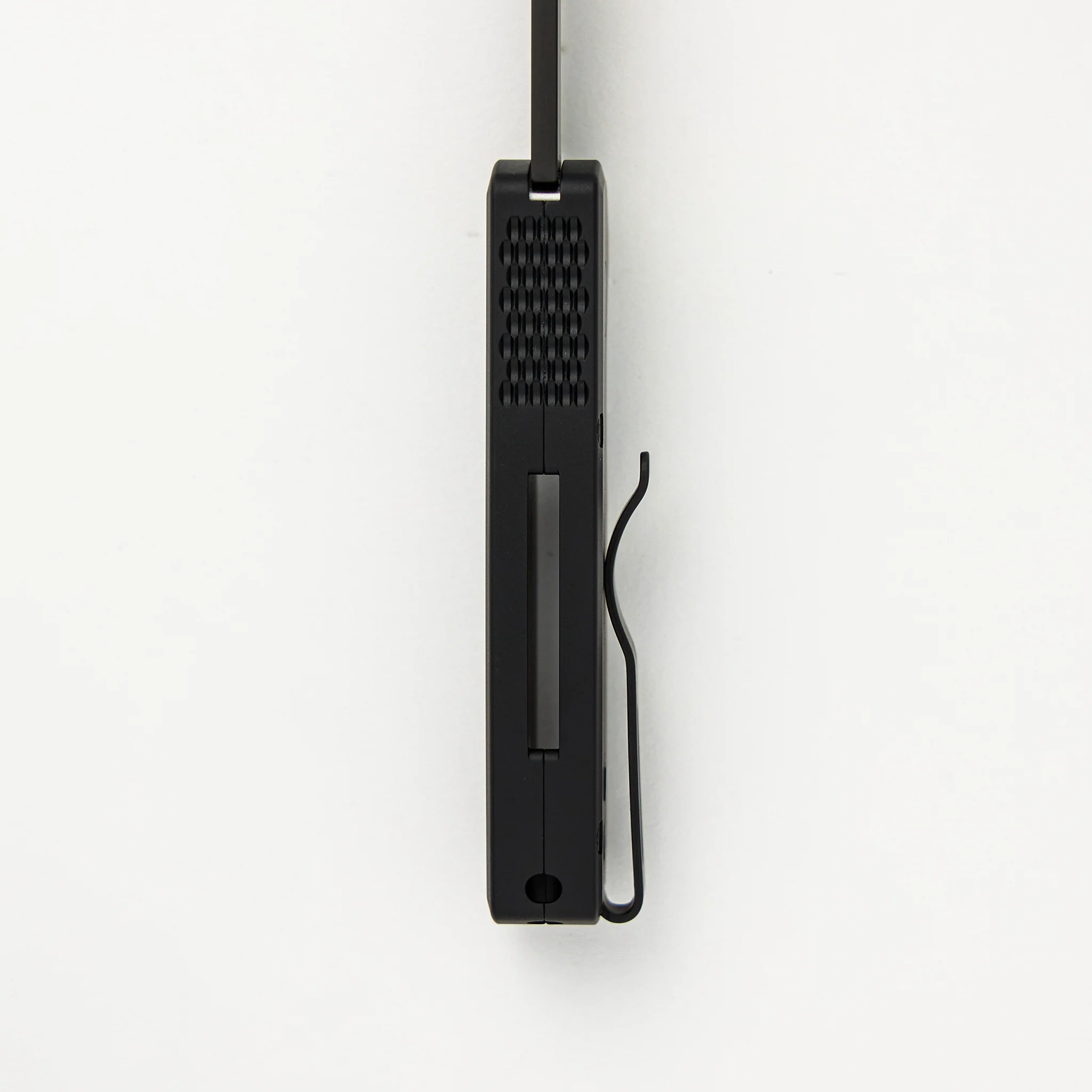 Runt 5 – Smooth Black Aluminum Handle – DLC Black Magnacut Reverse Tanto Blade – R5403 - Image 7