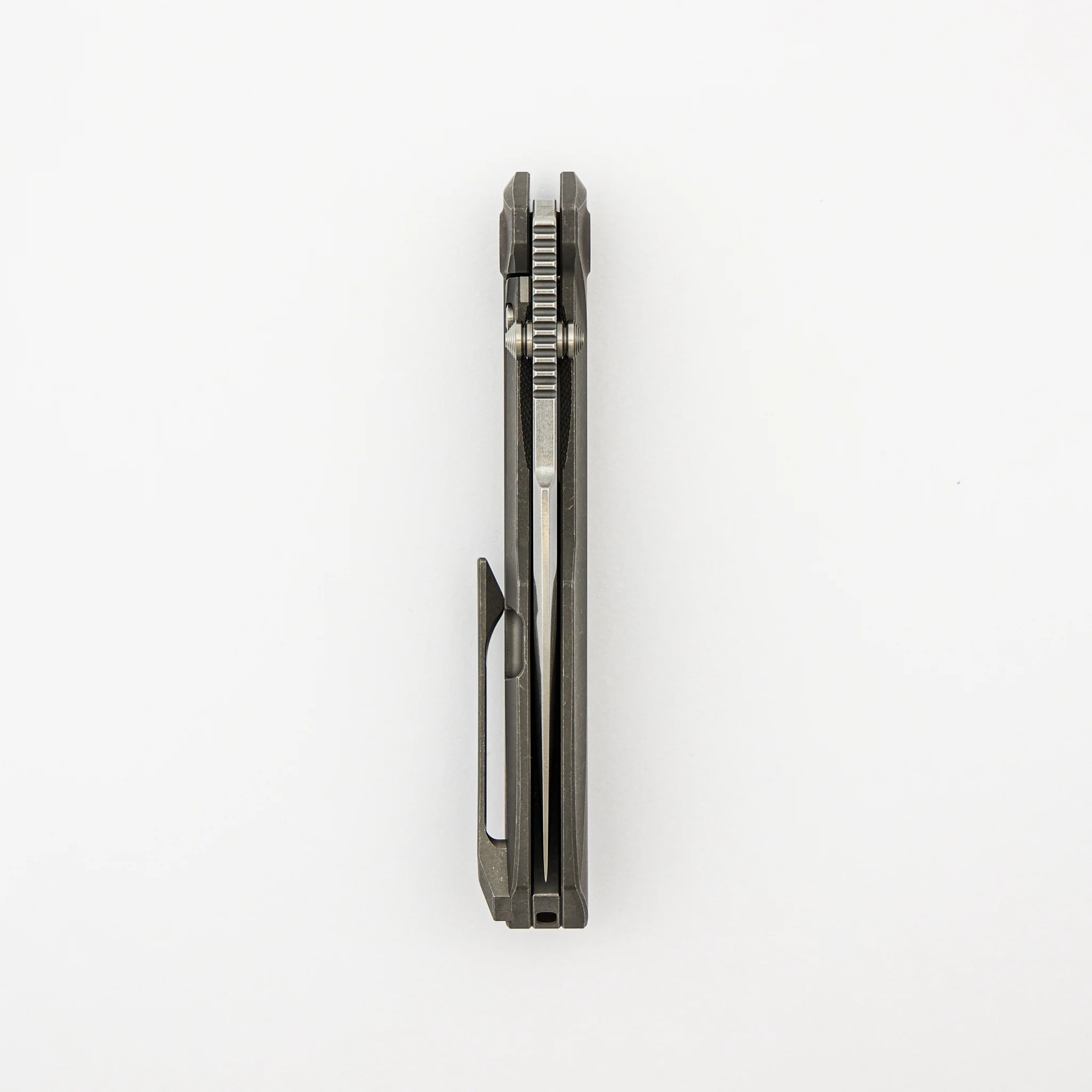 Raiden R2 - Smooth Titanium Dark Stonewash Handle - Stonewash MagnaCut Blade - Image 5