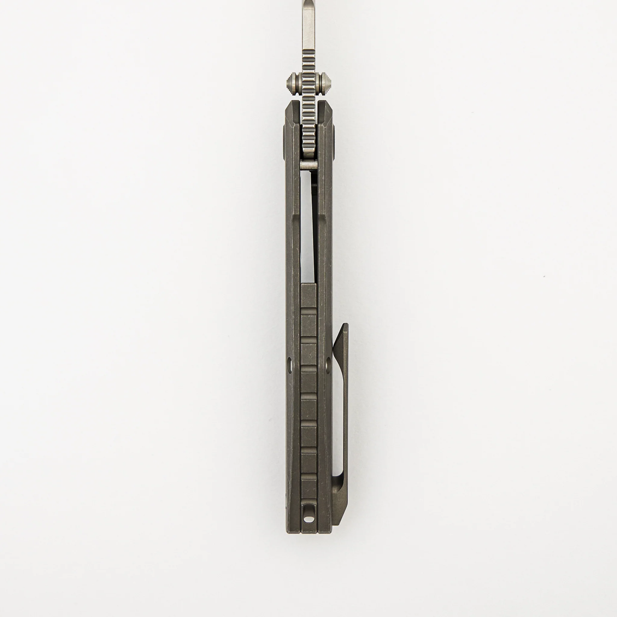 Raiden R2 - Smooth Titanium Dark Stonewash Handle - Stonewash MagnaCut Blade - Image 7