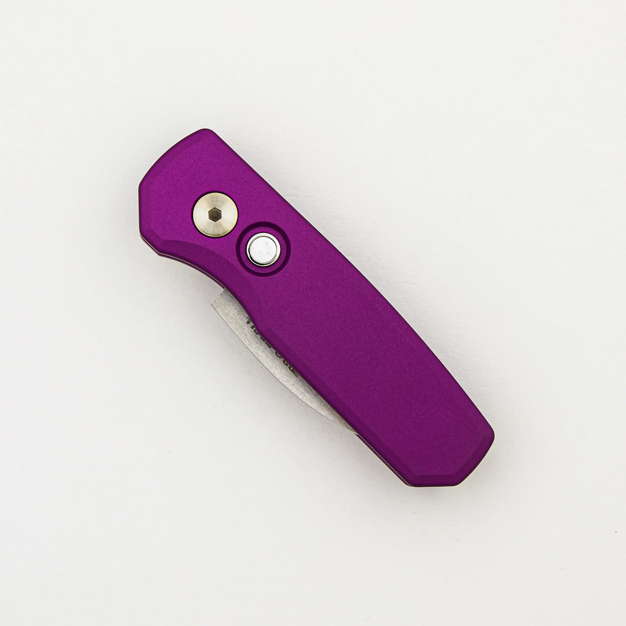 Runt 5 - R5300-LTD PURPLE - Smooth Purple Handle - Machine Satin MagnaCut Wharncliffe Blade - White Pearl Button - Image 3