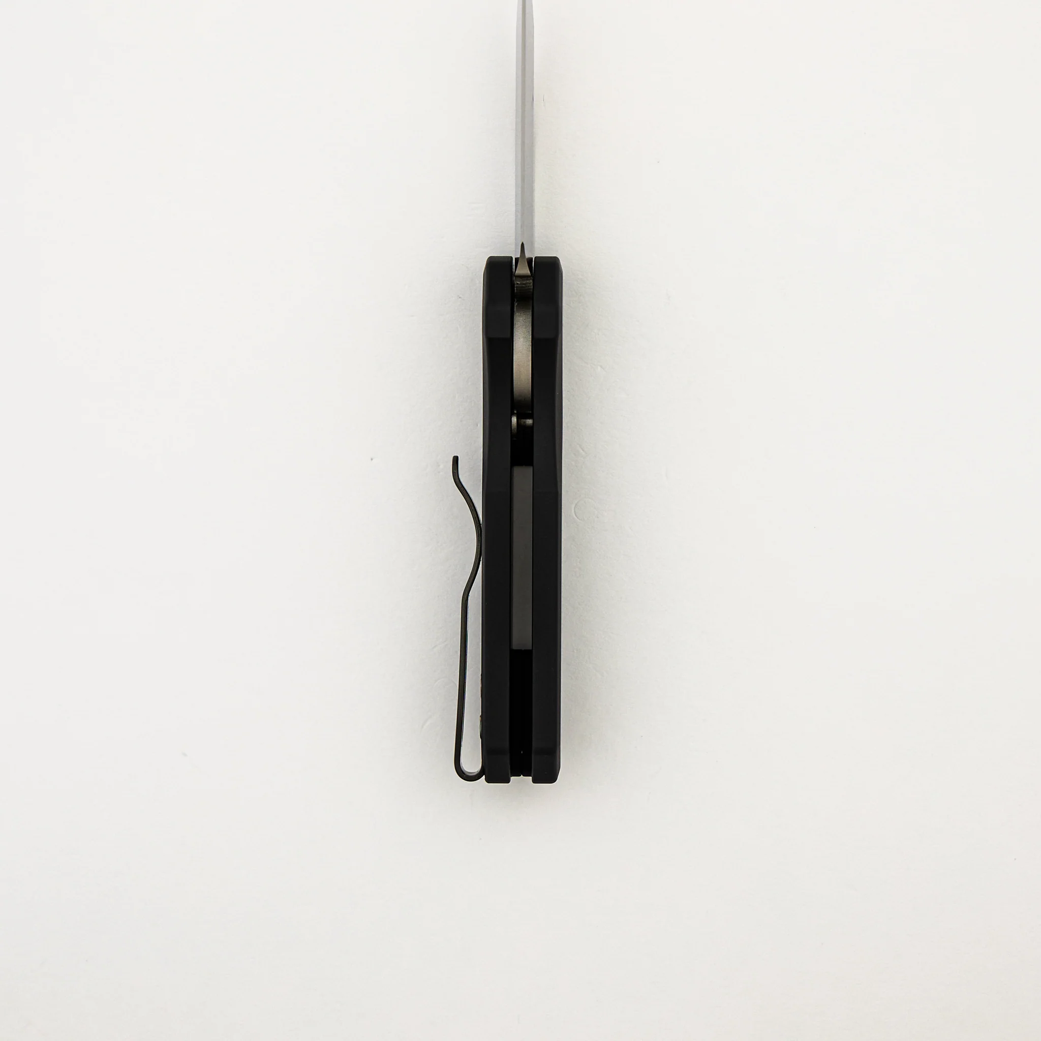 Runt 5 - R5300-LTD - Smooth Black Handle - Machine Satin MagnaCut Wharncliffe Blade - Image 6