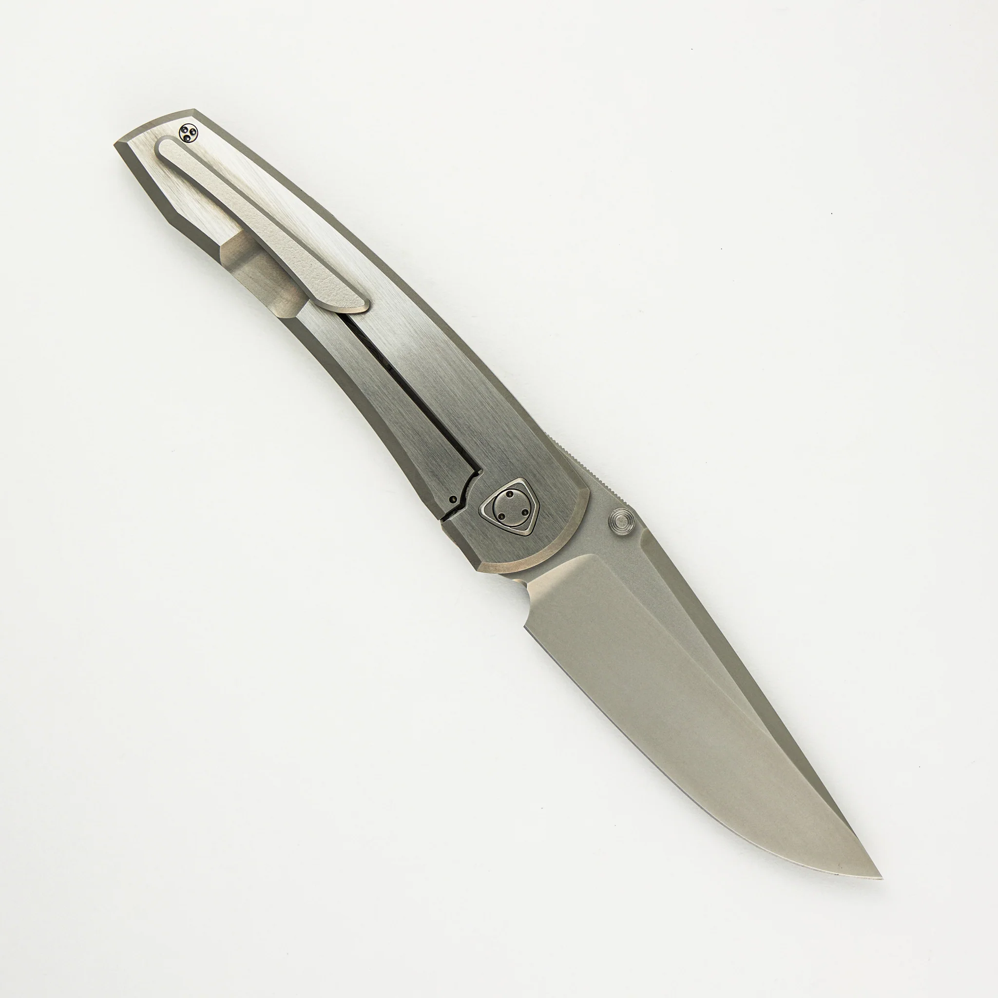 Sharknivco Waka - Image 2