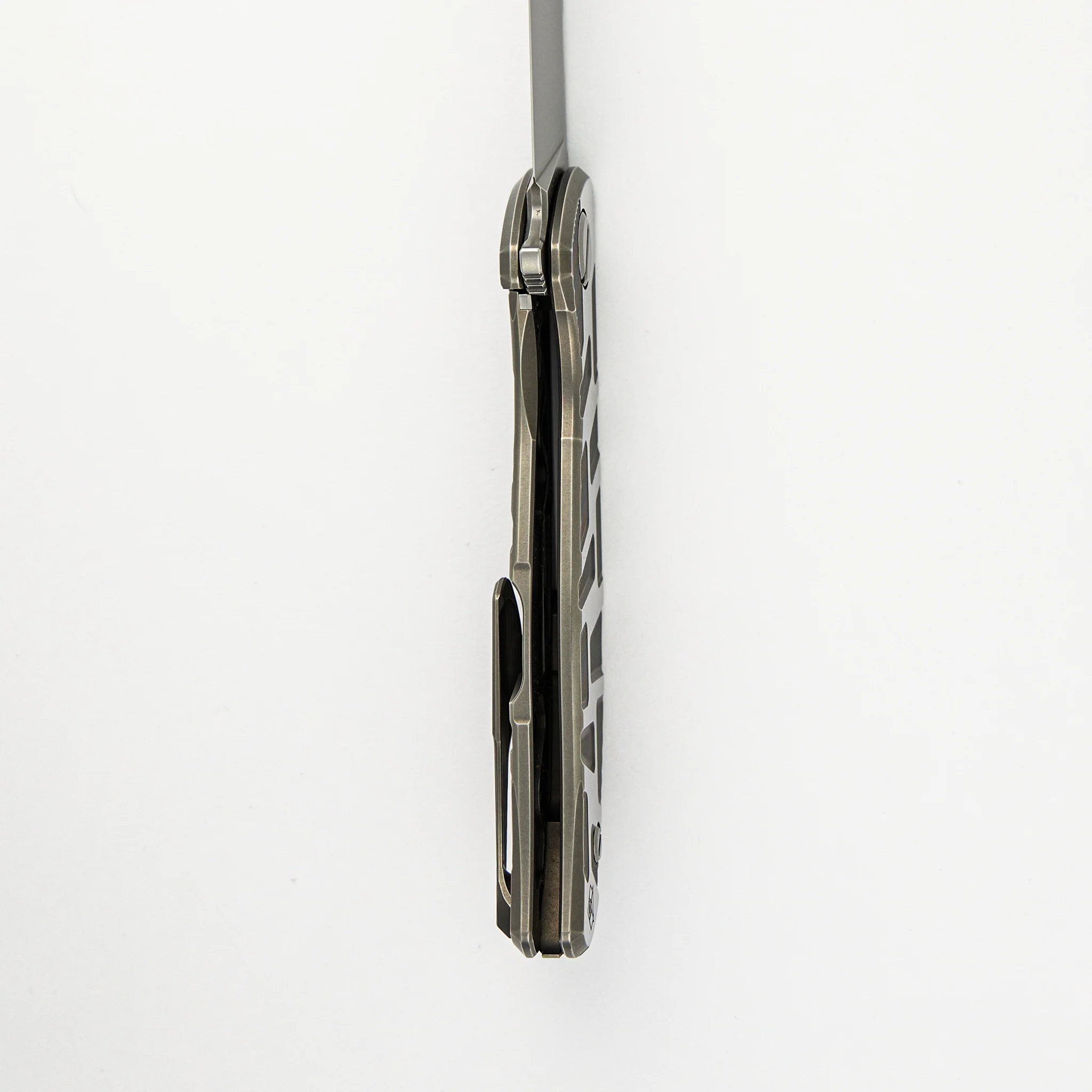 F95 T Pattern Gen 4 – Titanium Handle – M390 Blade – MRBS - Image 6