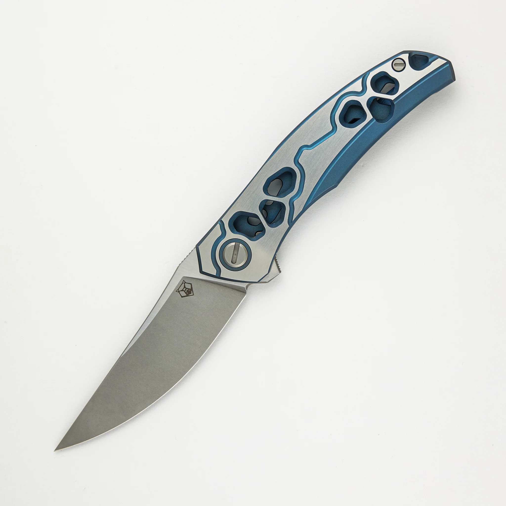 Shirogorov Knives / Alexey Konygin Quantum “Cybonic Plague” – Cromax PM Blade - Satin/Blue – MRBS - Completed - Image 2