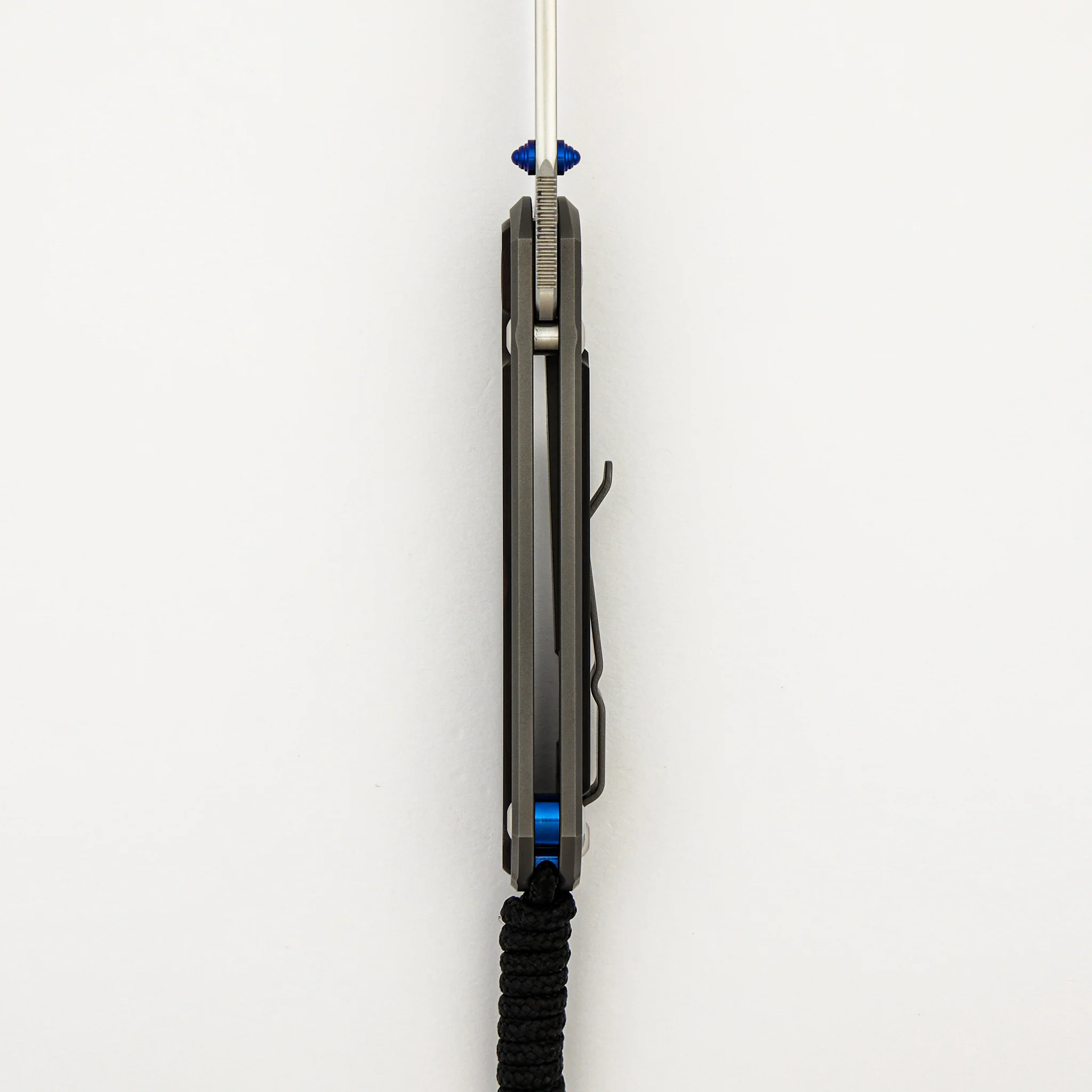 Small Sebenza 31 - Macassar Ebony Inlay - Insingo CPM MagnaCut Blade - Blue Double Thumb Lugs - Image 21