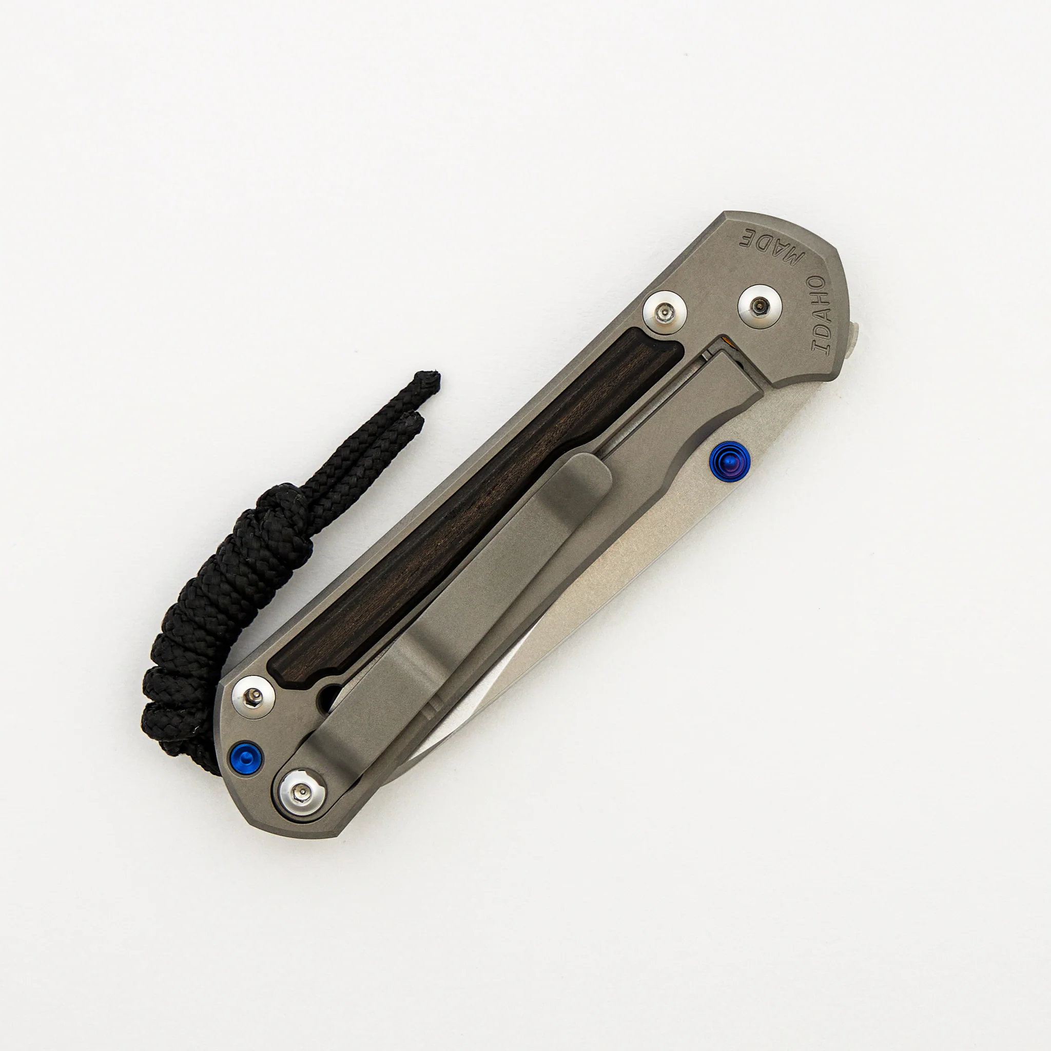 Small Sebenza 31 - Macassar Ebony Inlay - Insingo CPM MagnaCut Blade - Blue Double Thumb Lugs - Image 4