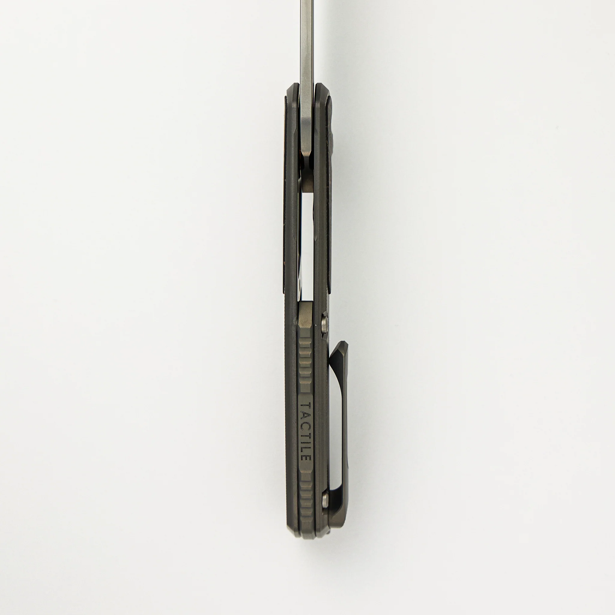 Archer - Titanium/Bronze TechnoCarbo Textured Handle - MagnaCut Blade - Image 7