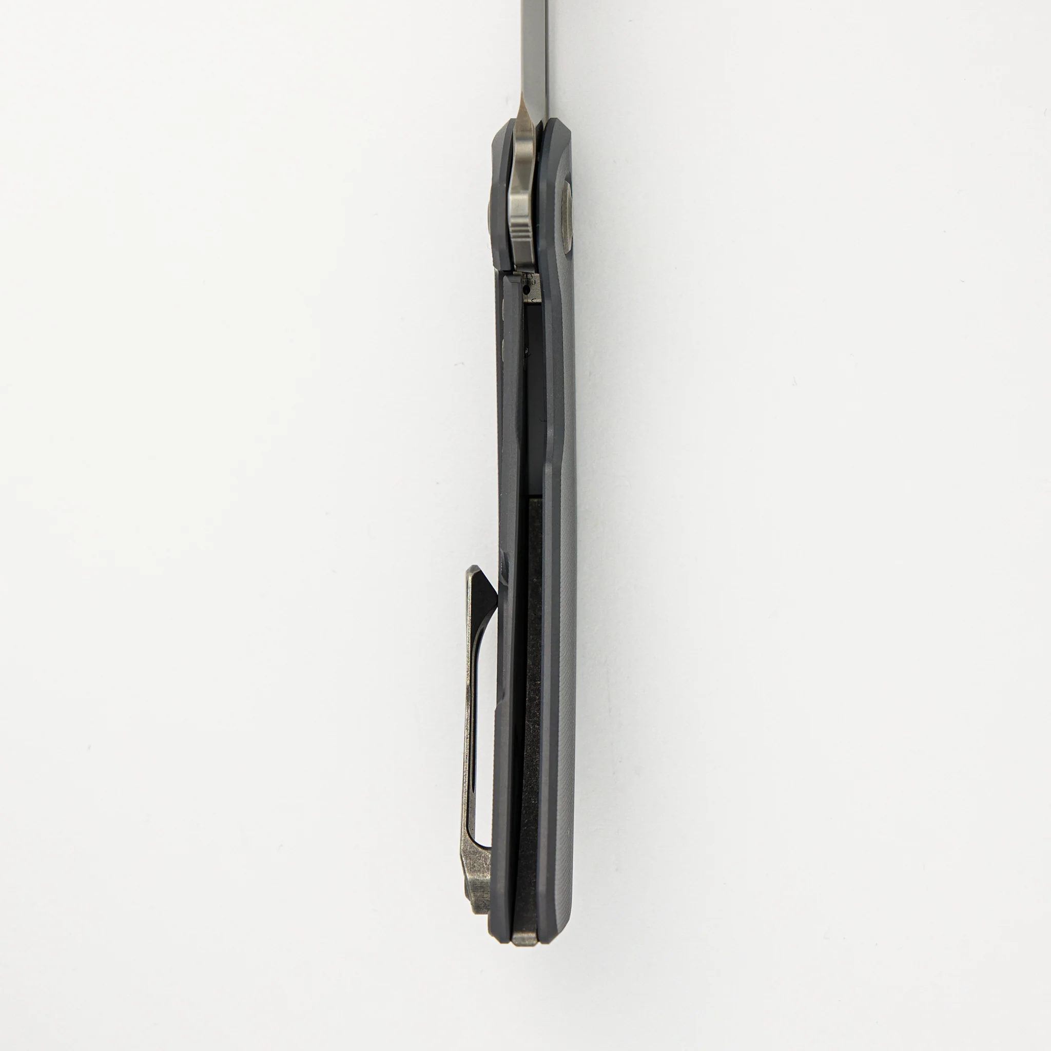Archer - Darkened Titanium Textured Handle - MagnaCut Blade - Image 6