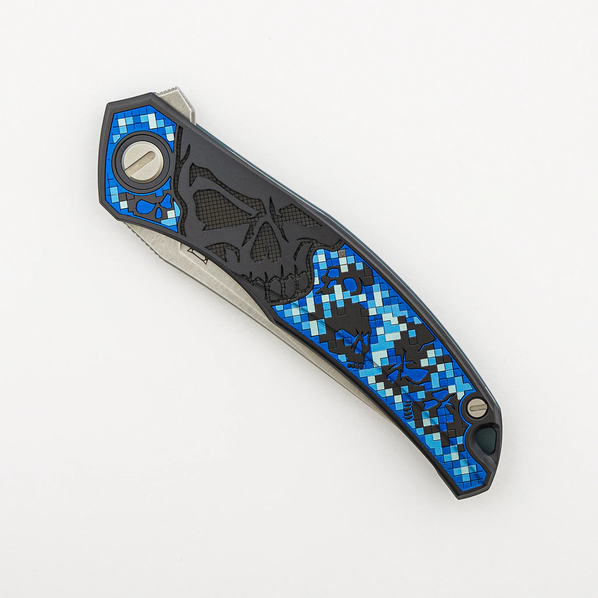 Ti2 Design Finish Quantum Black Hula “Pixelated Skull” – Cromax PM Blade – MRBS - Completed - Image 4