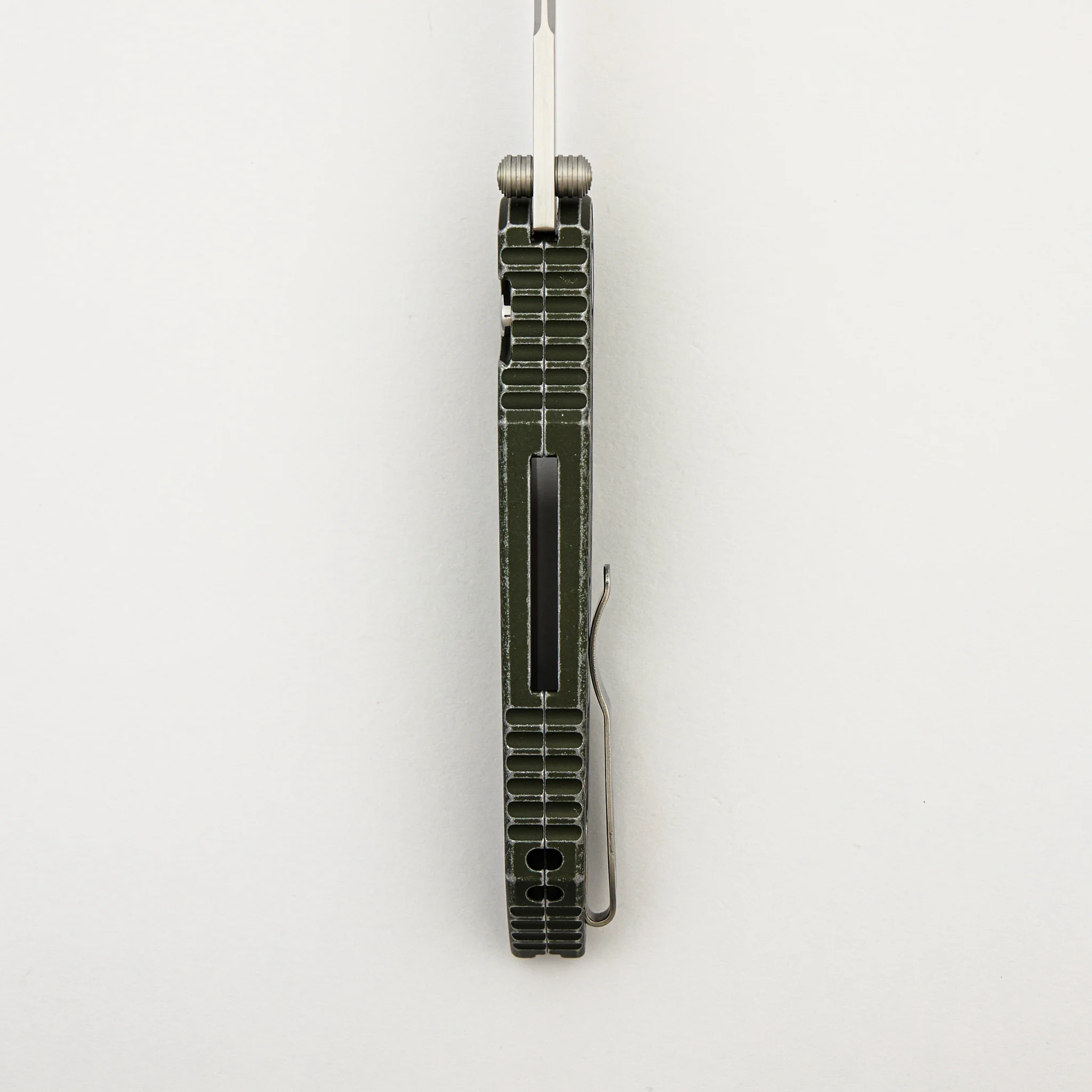 TR-3 Integrity - INT1105-LTD BW REPTILE Green - Battleworn "Reptile" Texture Green Handle - Machine Satin MagnaCut Blade - Pearl - Image 7
