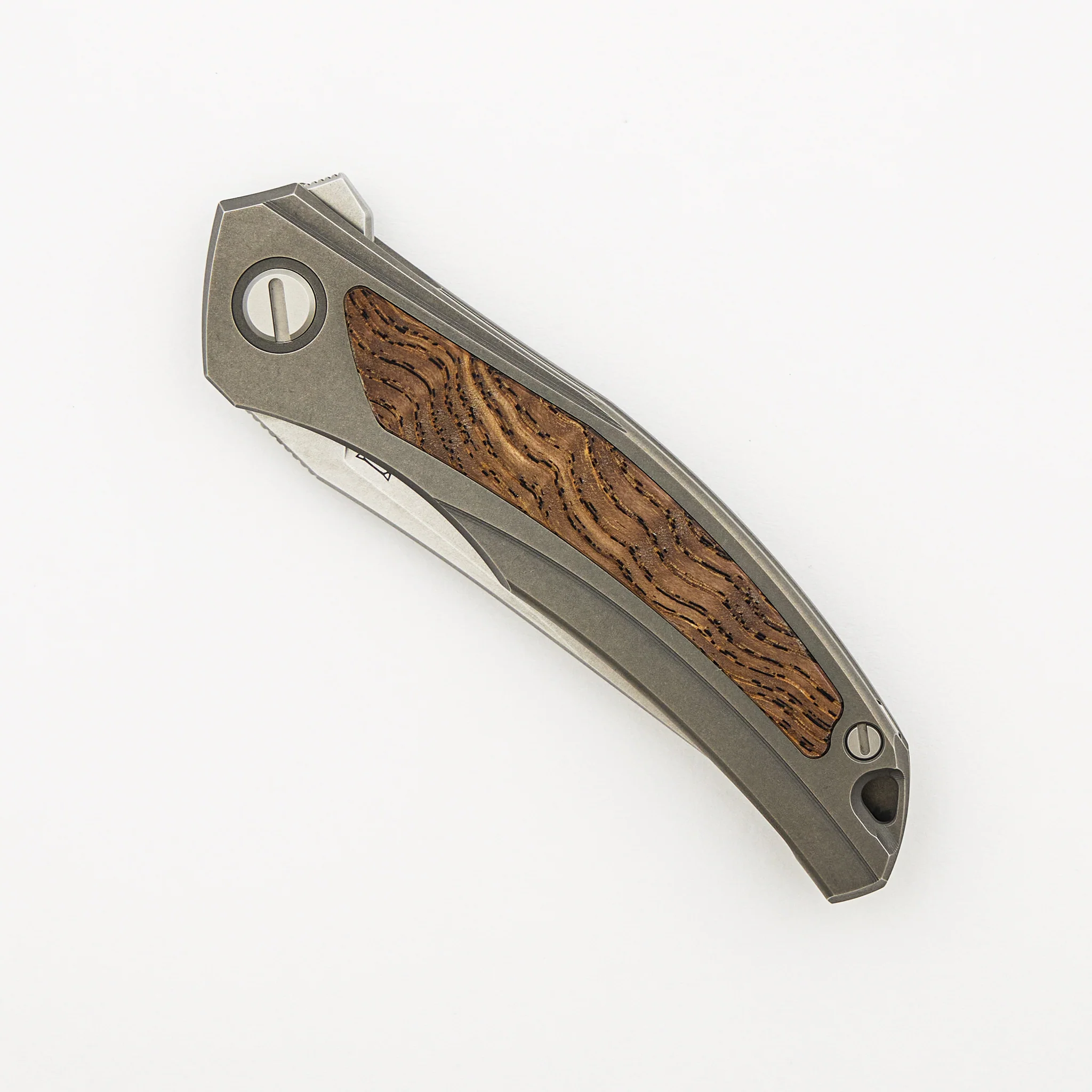 Ursus Quantum - Cromax PM Blade - Titanium Handle - Brown Ash Wood Inlay - MRBS - Image 10