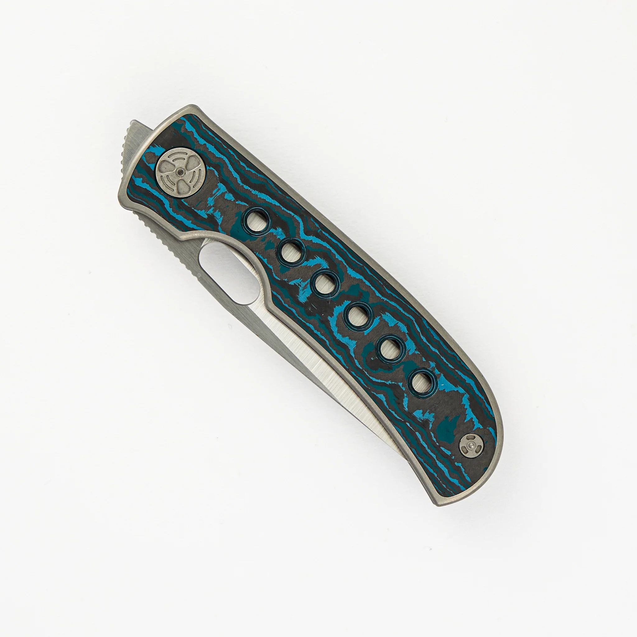 MTNT Mach 3 – M390 – Titanium W/ Blue Fat Carbon Inlay (Tom Mayo Design) - Image 3