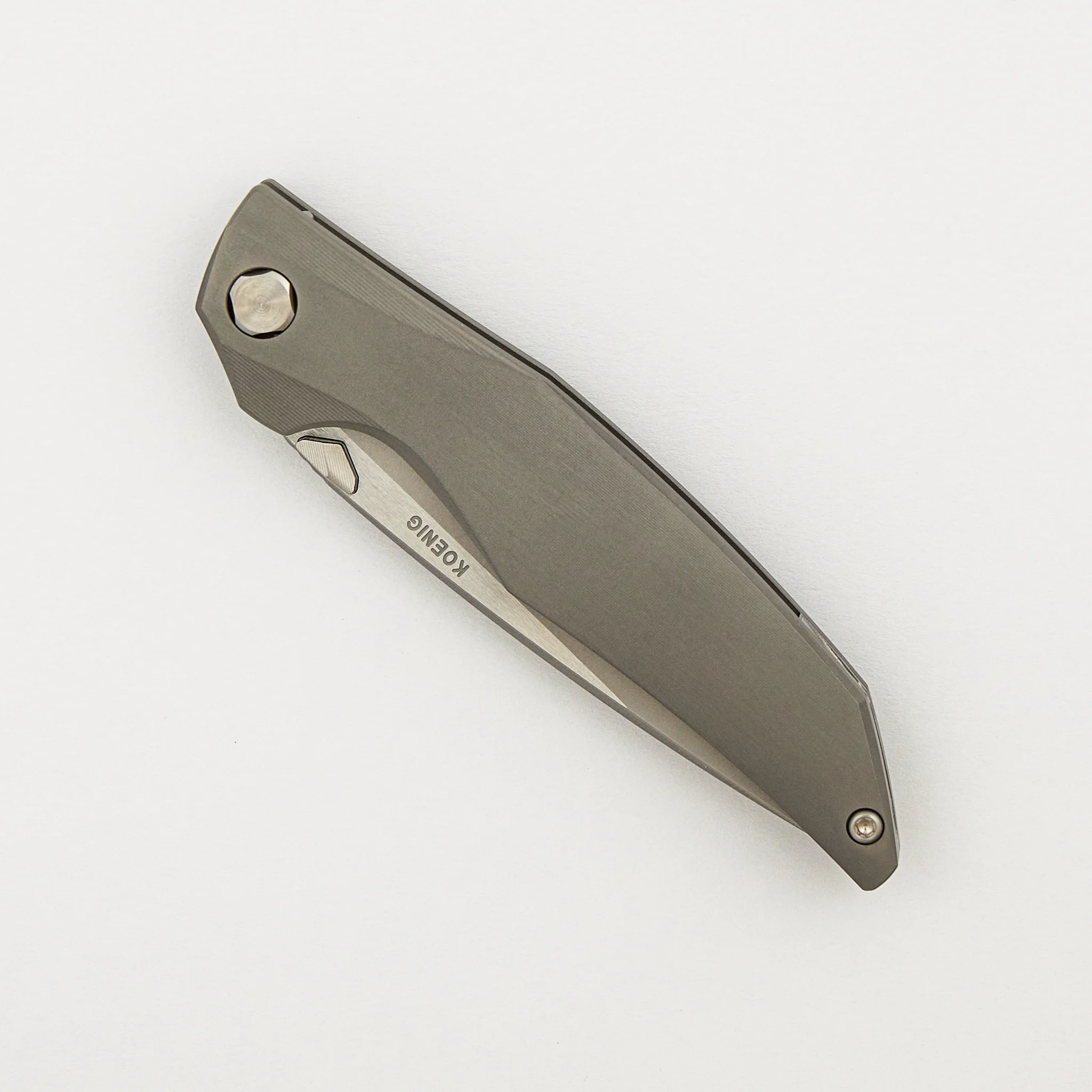 Xenon - Smooth Titanium Handle - Silver Hardware - Burnished W/ Polished Flats M390 Blade - Image 3